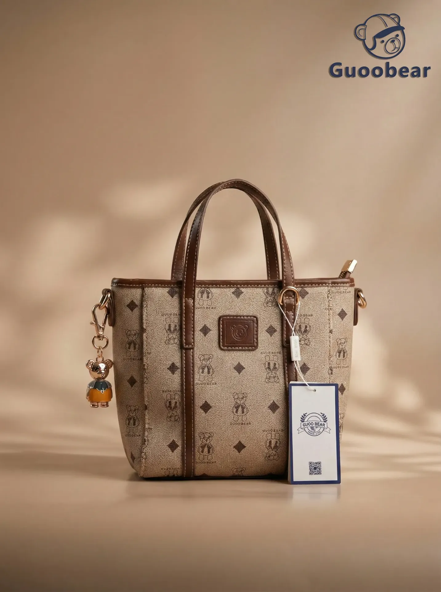 Old-fashioned grey single-eyed bear handbag/crossbody bag